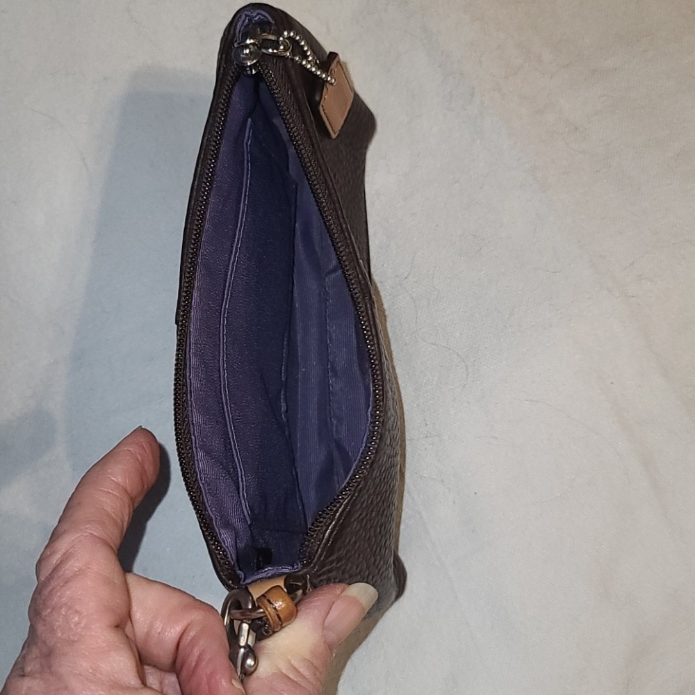 Coach pebble leather wristlet - Picture 6 of 12